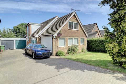 4 bedroom bungalow for sale, Brimmers Hill, High Wycombe HP15