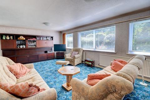 4 bedroom bungalow for sale, Brimmers Hill, High Wycombe HP15