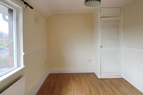 3 bedroom end of terrace house to rent, Waldegrave Road, Cumbria CA2