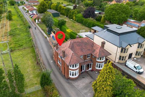 3 bedroom semi-detached house for sale, Oxford Road, Coventry CV8