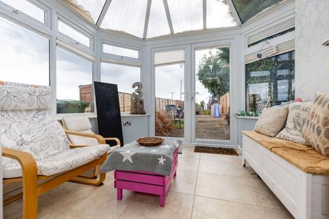 3 bedroom semi-detached house for sale, Oxford Road, Coventry CV8