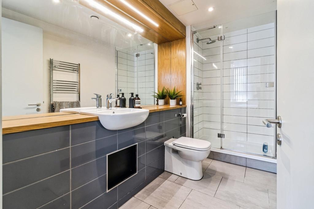 Ensuite
