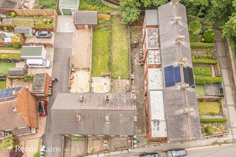 2 bedroom end of terrace house for sale, High Street, West Yorkshire WF5