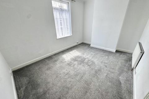 2 bedroom terraced house to rent, Hibernia Street, North Yorkshire YO12
