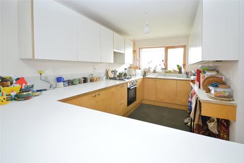 31 Cedar Avenue, Twickenham, TW2 7HD