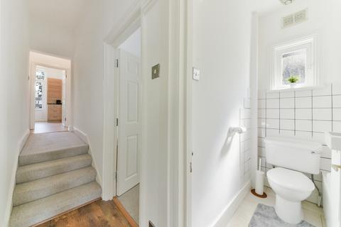 2 bedroom flat to rent, Poynders Road, SW4