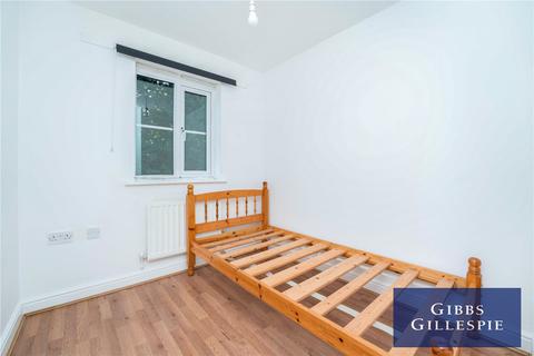 18 Appleby Close, Uxbridge, UB8 3FE