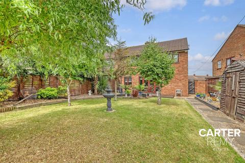 22 Bradshawe Road, Grays, RM16 2EA