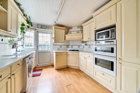 3 bedroom bungalow for sale, East Mead, South Ruislip, Middlesex