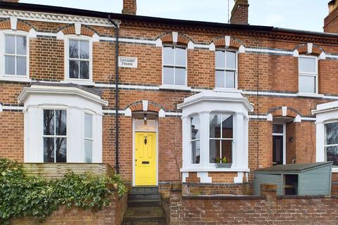 13 Edwy Parade, Gloucester, GL1 2QH