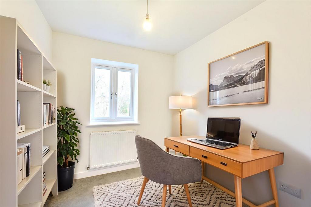 Bedroom-3 - Home Office - Scandinavian - 3.jpeg