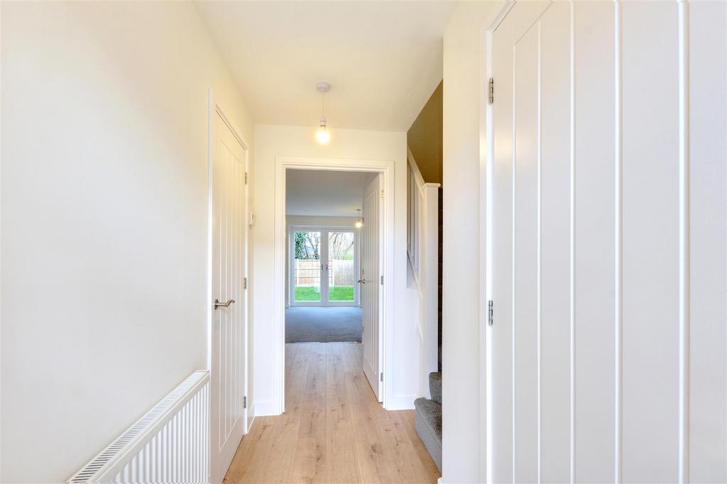 Hallway 2.jpeg