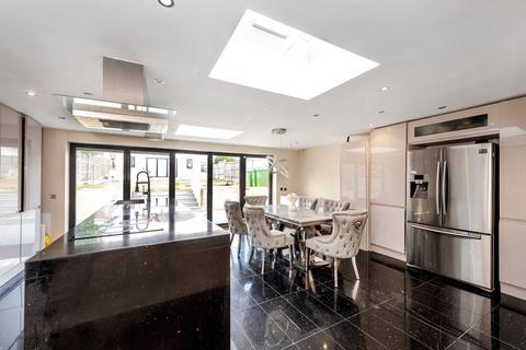 26 Bean Road, Bexleyheath, DA6 8HN