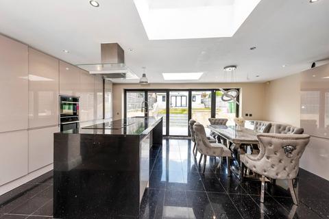 26 Bean Road, Bexleyheath, DA6 8HN