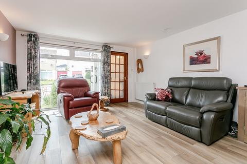 8 Breck Terrace, Penicuik, EH26 0RJ