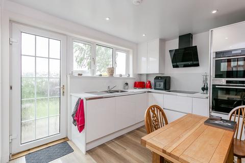 8 Breck Terrace, Penicuik, EH26 0RJ