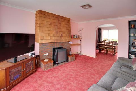 60 Dunsfold Way, New Addington, Croydon, CR0 0TL