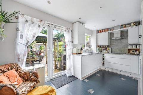 2 bedroom semi-detached house for sale, Cavell Way, Epsom