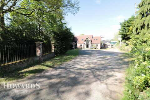 4 bedroom barn conversion for sale, Church Road, Beccles