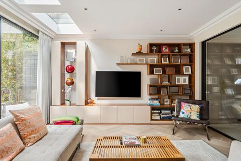 6 bedroom detached house to rent, Barrowgate Road, London, W4