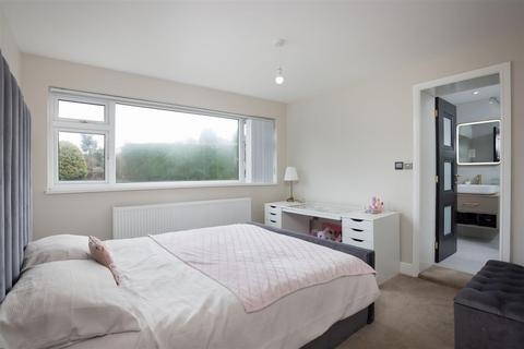 15 Albans Close, Bardsey, Leeds, LS17 9BL