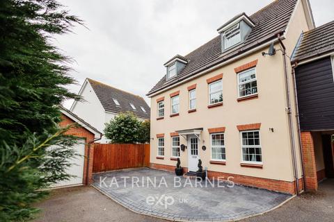 8 Black Bread Close, Braintree, CM7 3LN