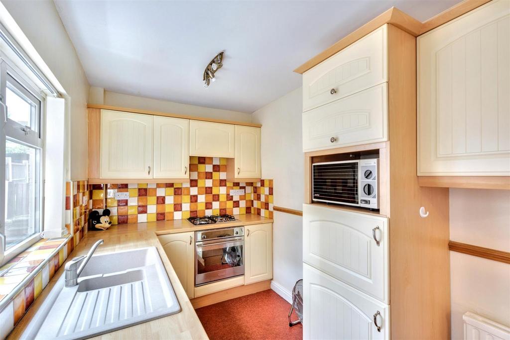 Kitchen 1.jpeg