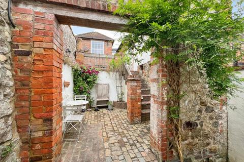 undefined, High Street, Hythe