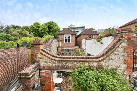 2 bedroom end of terrace house for sale, High Street, Hythe