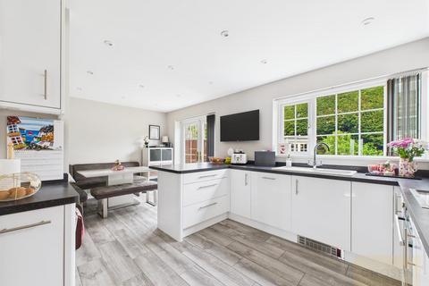 9 Hanover Way, Churchdown, Gloucester, GL3 1NJ