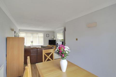 216 Falstones, Basildon, SS15 5DS