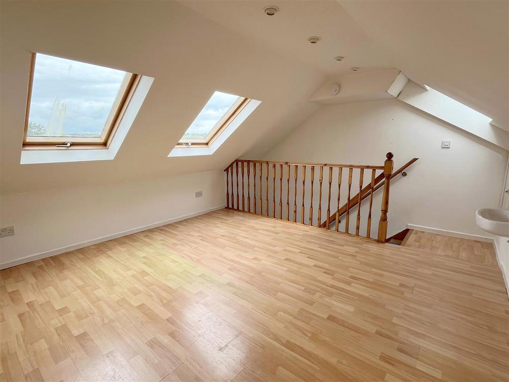 Bedroom One.jpg