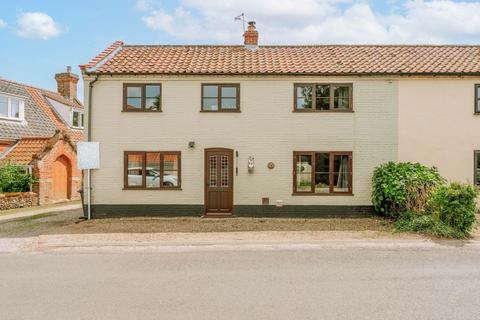 4 bedroom semi-detached house for sale, Happisburgh Road, White Horse Common
