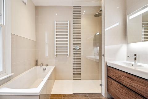 23 Wyatt Park Road, London, SW2 3TN