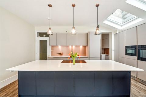 23 Wyatt Park Road, London, SW2 3TN
