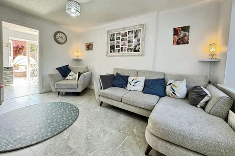 4 bedroom semi-detached house for sale, Curlew Drive, Telford TF1