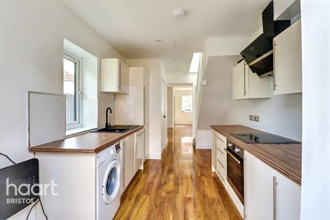 2 bedroom end of terrace house for sale, Grove Park Road, Bristol