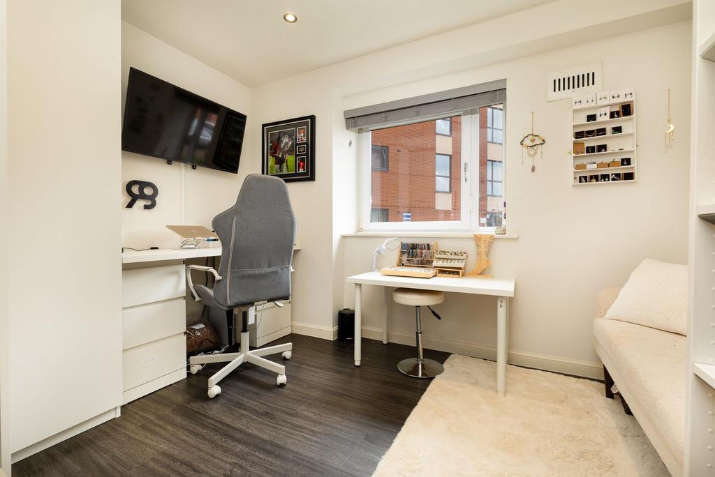 Bedroom 2 / Office