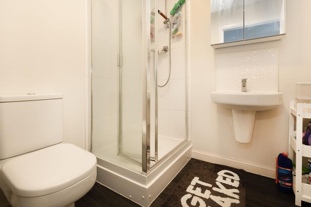 Bedroom 1 En Suite