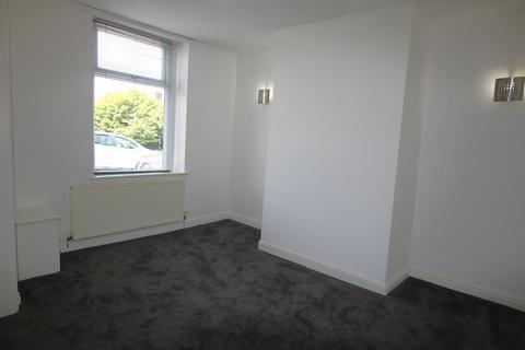 2 bedroom terraced house to rent, Shadsworth Road, Shadsworth, Blackburn