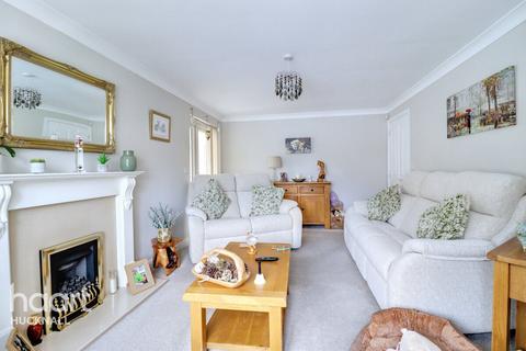 22 Annies Close, Hucknall, Nottingham, NG15 6FR