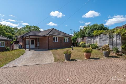 2 bedroom detached bungalow for sale, Solent Gardens, Ryde