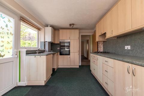 2 bedroom detached bungalow for sale, Solent Gardens, Ryde