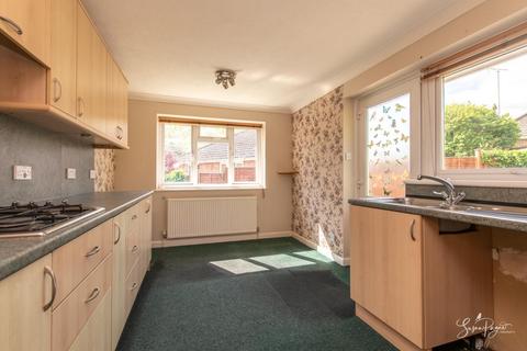 2 bedroom detached bungalow for sale, Solent Gardens, Ryde