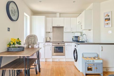 1 bedroom apartment for sale, 5 Lumiere, St Saviour