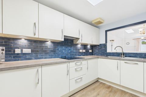2 bedroom apartment for sale, Station Road, Carnforth, LA5