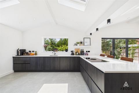 6 Elms Grove, Etwall, Derby, DE65 6JT