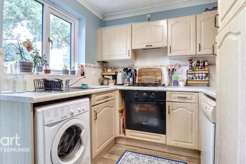 2 bedroom terraced house for sale, Howes Avenue, Thurston, Bury St Edmunds