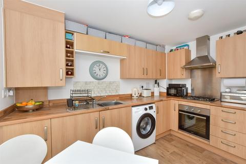 4 bedroom semi-detached house for sale, Blaker Close, Folkestone, Kent