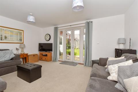 4 bedroom semi-detached house for sale, Blaker Close, Folkestone, Kent